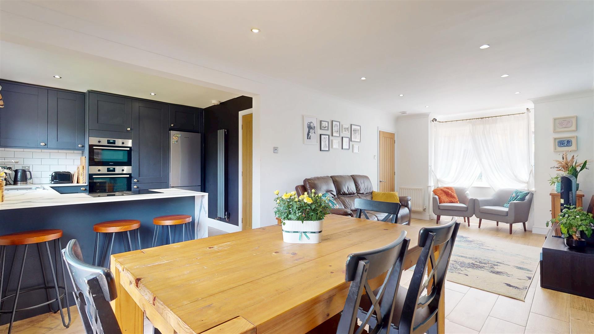 5 bed property in Crowborough Lane, Milton Keynes